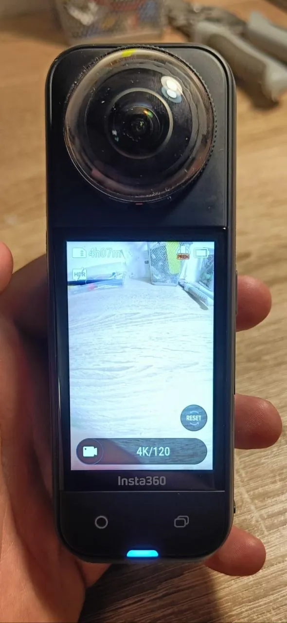 Экшн-камера Insta360 X5 в отличном состоянии 4