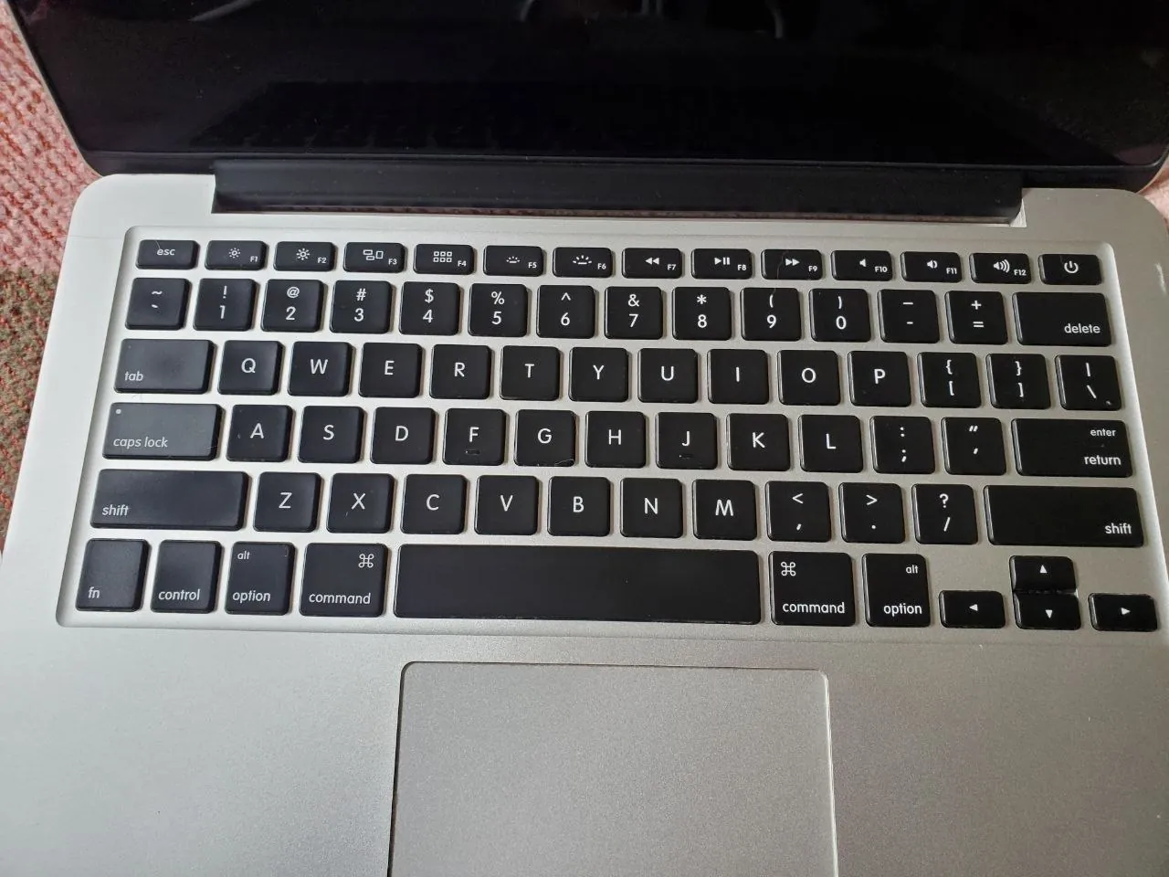 MacBook Pro 2013 на запчасти в отличном корпусе 2