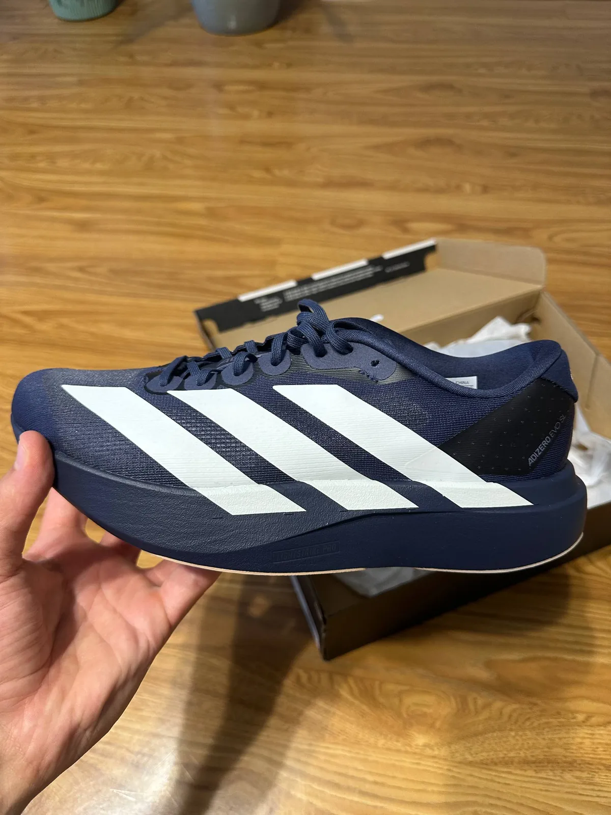 Кроссовки Adidas новые размер 42.5 1