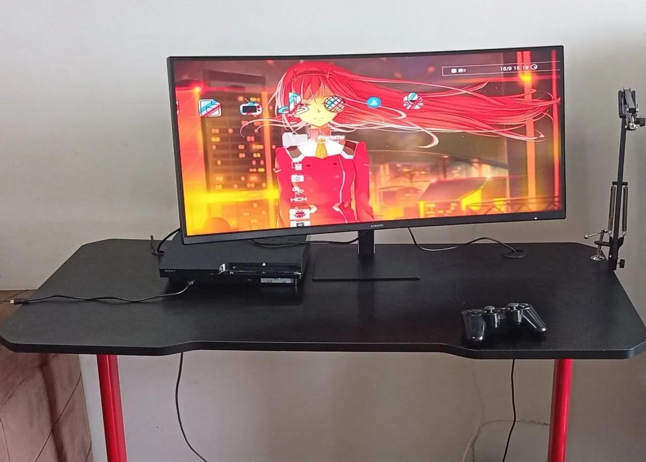 Игровое кресло, монитор и стол комплектом 2