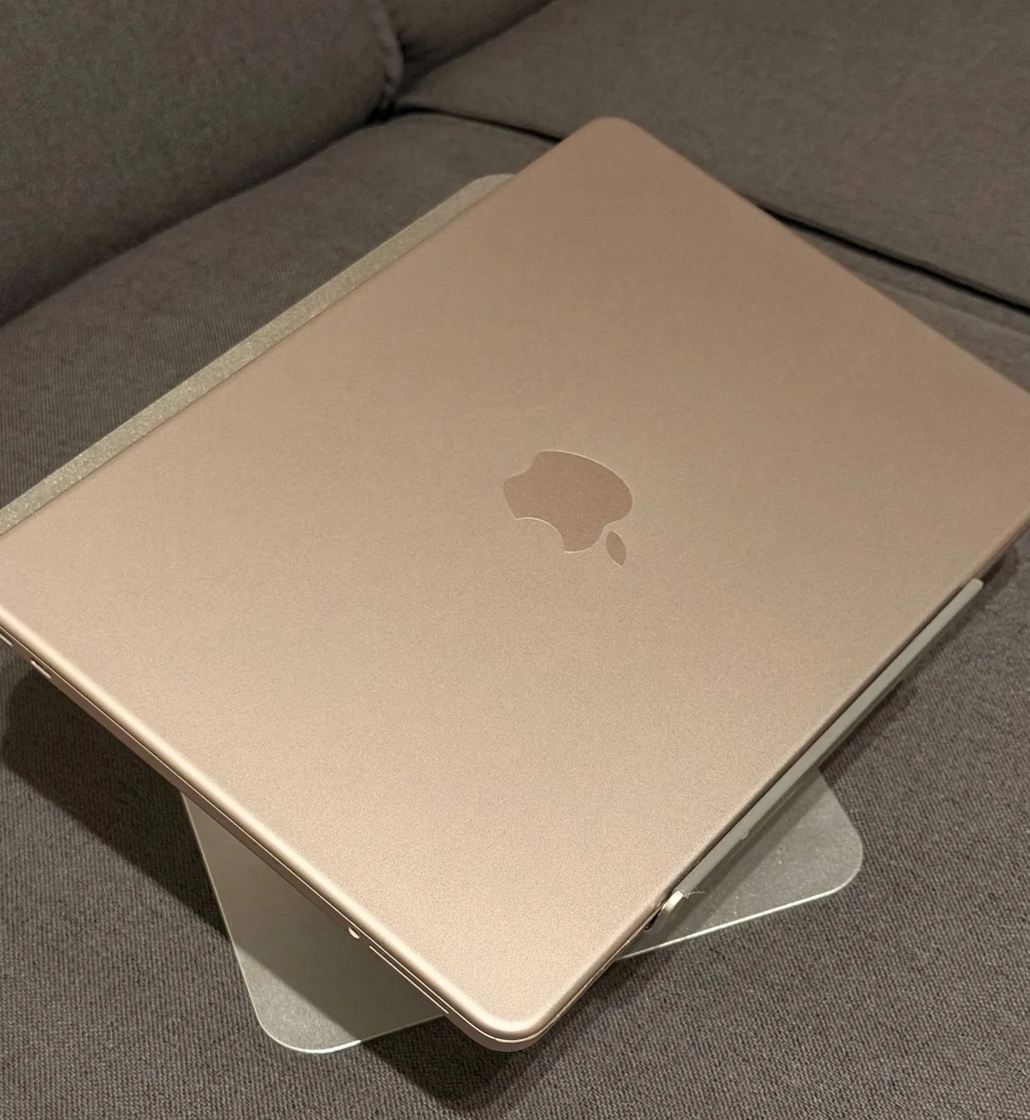 Ноутбук MacBook Neo 13, Blush, 2026 2