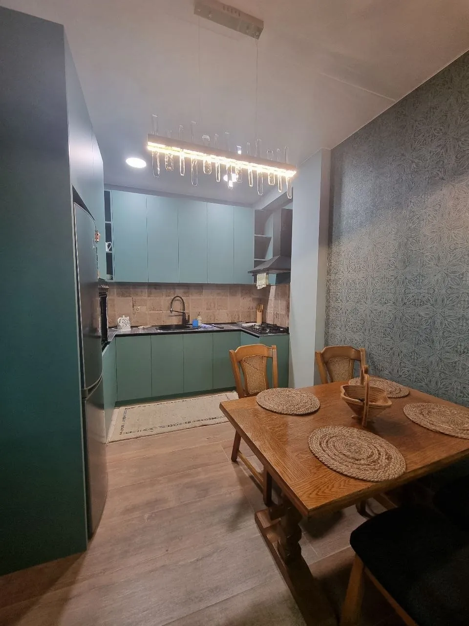 Квартира 80 м² с 3 комнатами в Сабуртало 3