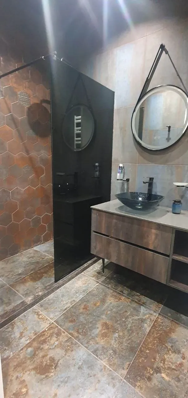 Квартира 80 м² с 3 комнатами в Сабуртало 8