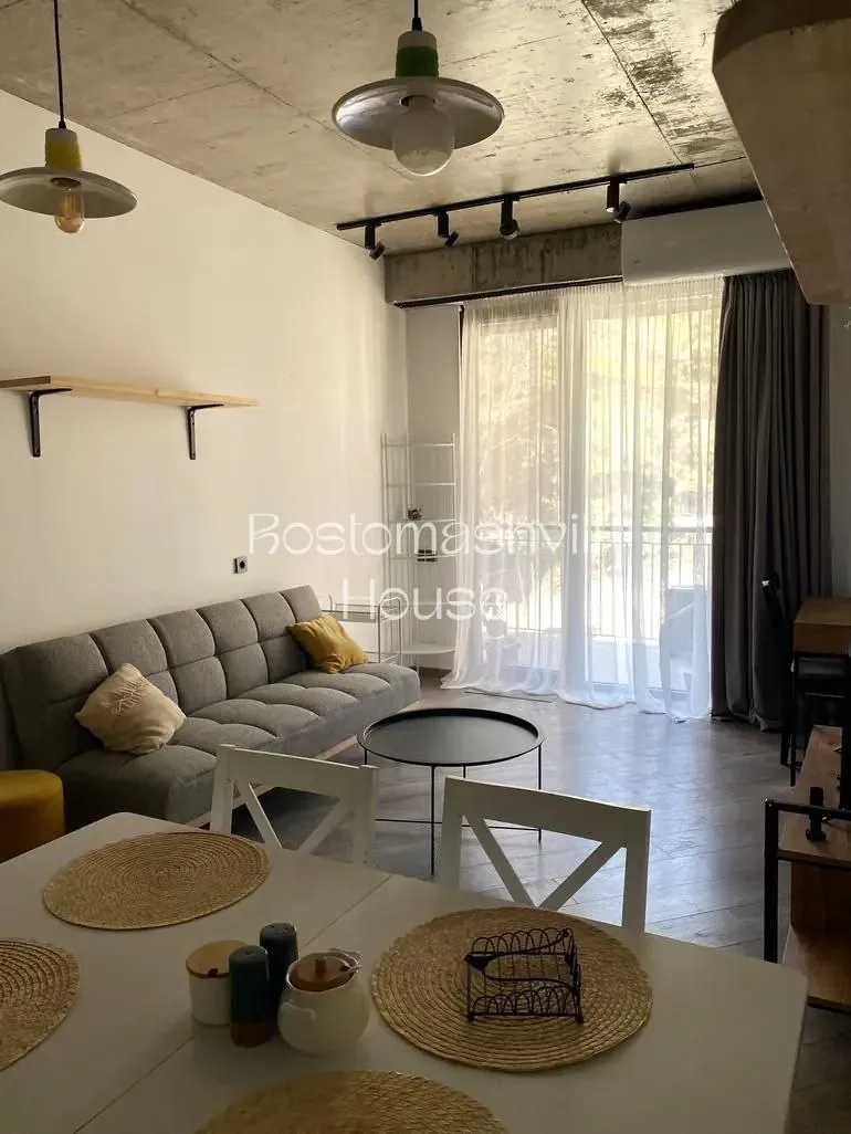 Квартира 55 м² с 2 комнатами в Сабуртало 1