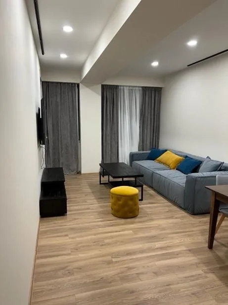 Квартира 55 м² с 2 комнатами в Сабуртало 1
