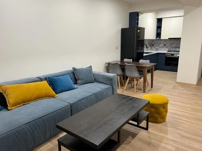 Квартира 55 м² с 2 комнатами в Сабуртало 4