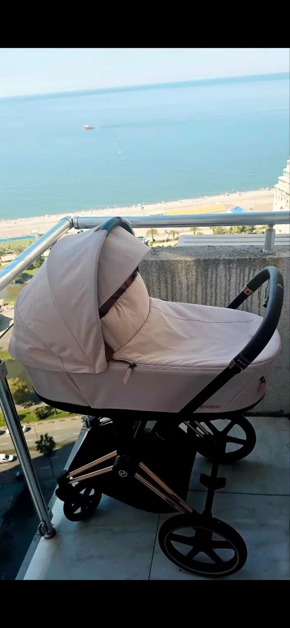 Люлька Cybex Priam 4 с адаптерами 5