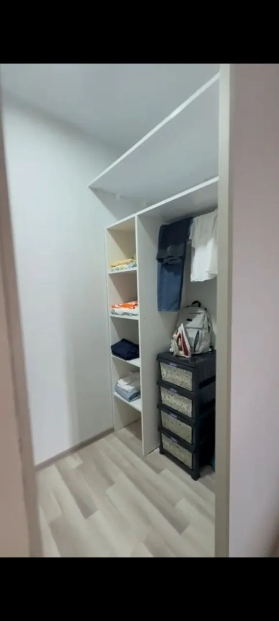Квартира 45 м² с гардеробной на Ангиса 5