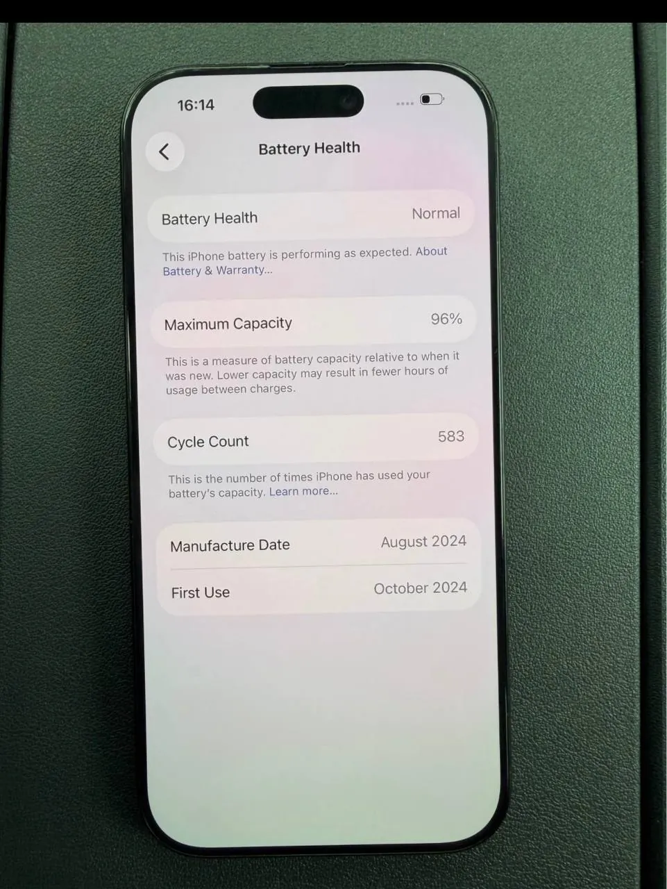 IPhone 16 Pro в комплекте с коробкой и чехлом 2