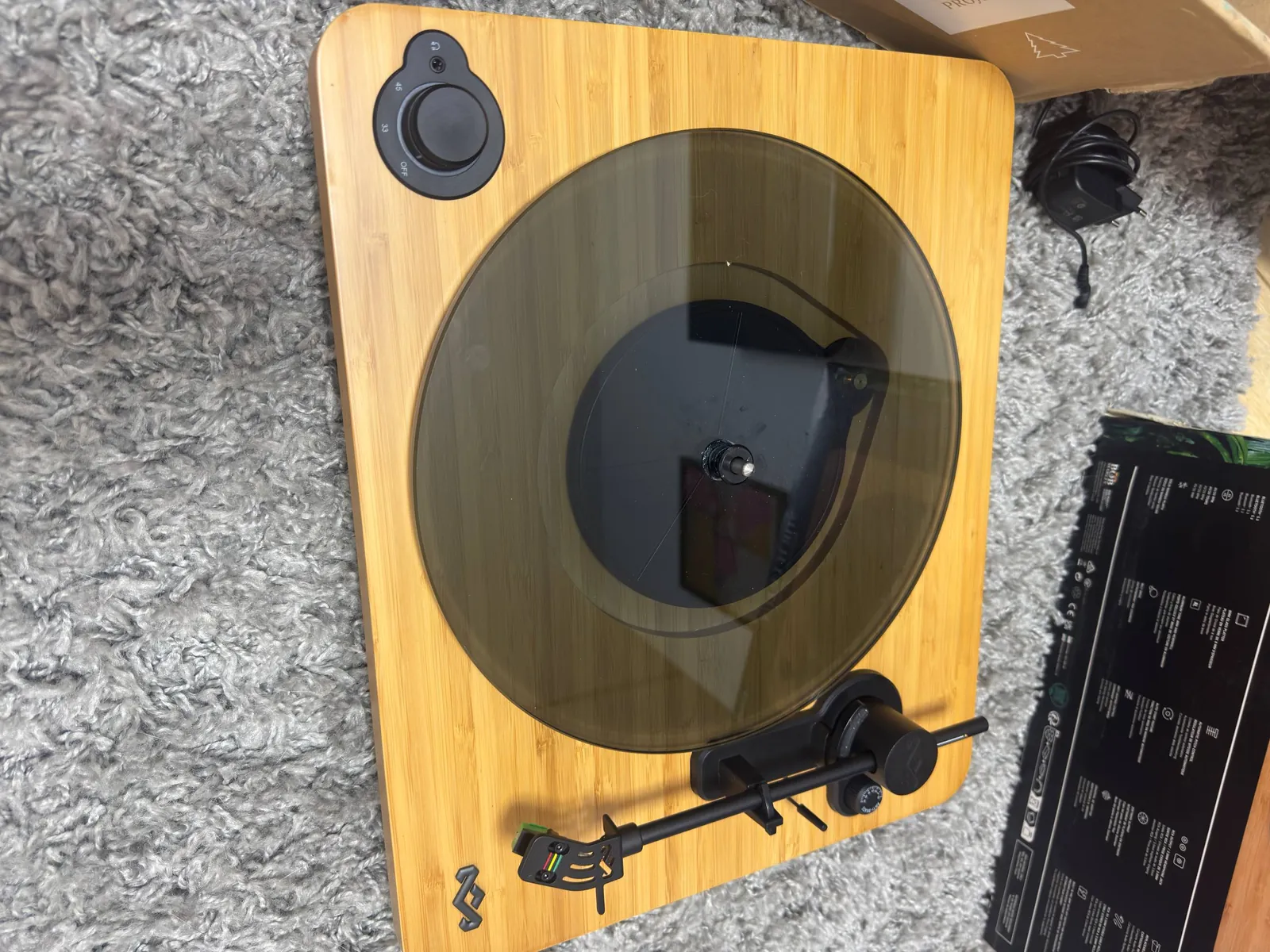 Виниловый проигрыватель House of Marley с Bluetooth 1