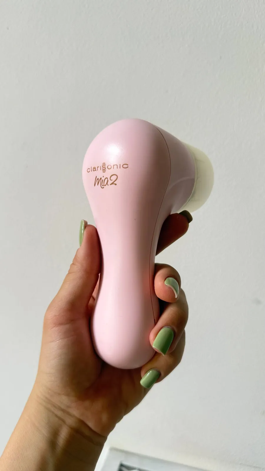 Прибор для очищения кожи лица Clarisonic Mia 2 1