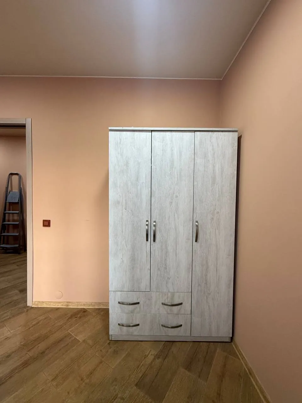 Шкаф 190х110х45 см в Исани 1