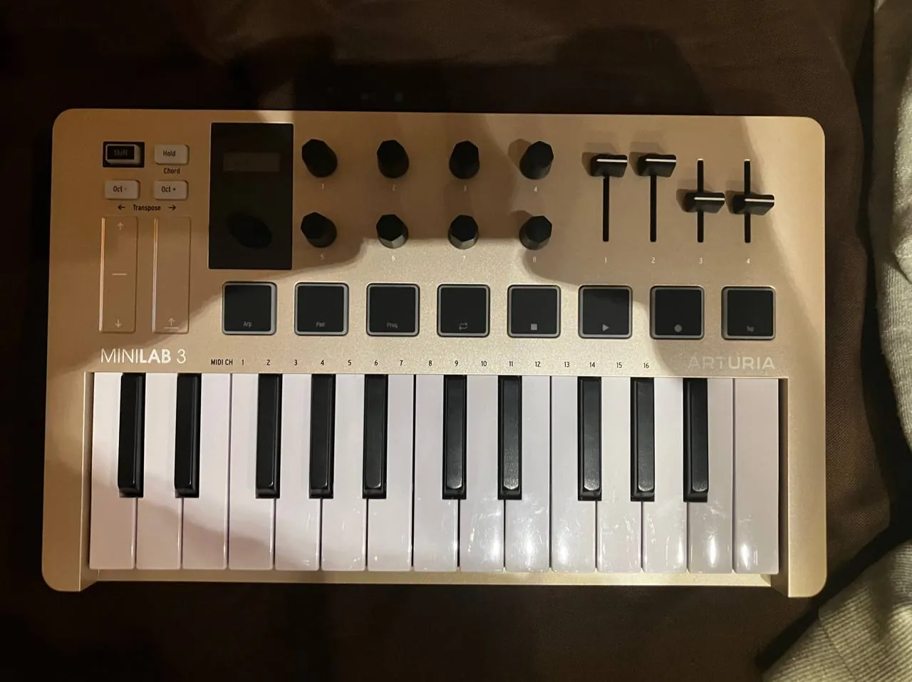 MIDI-клавиатура Arturia MiniLab 3 1