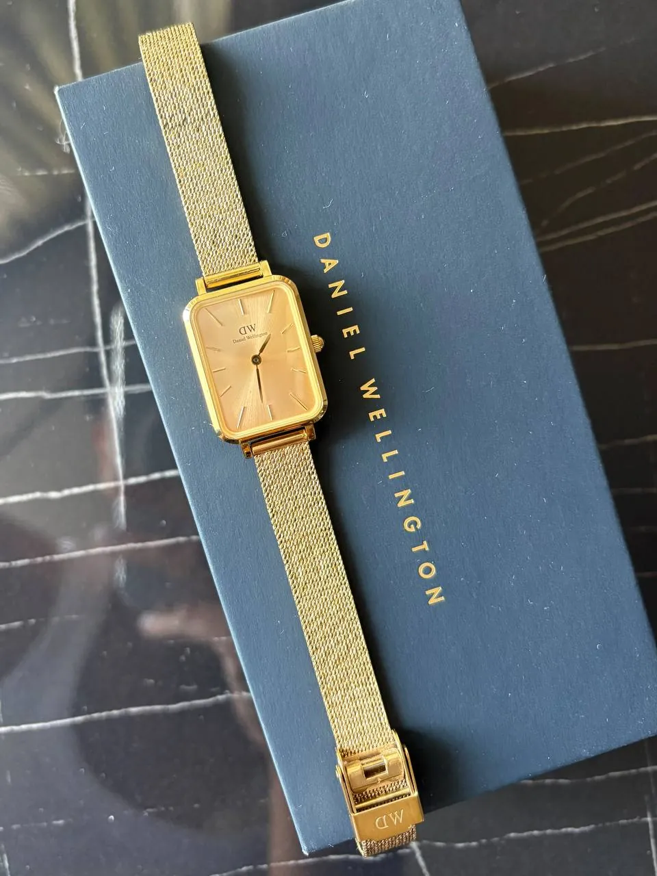Часы Daniel Wellington в отличном состоянии 1