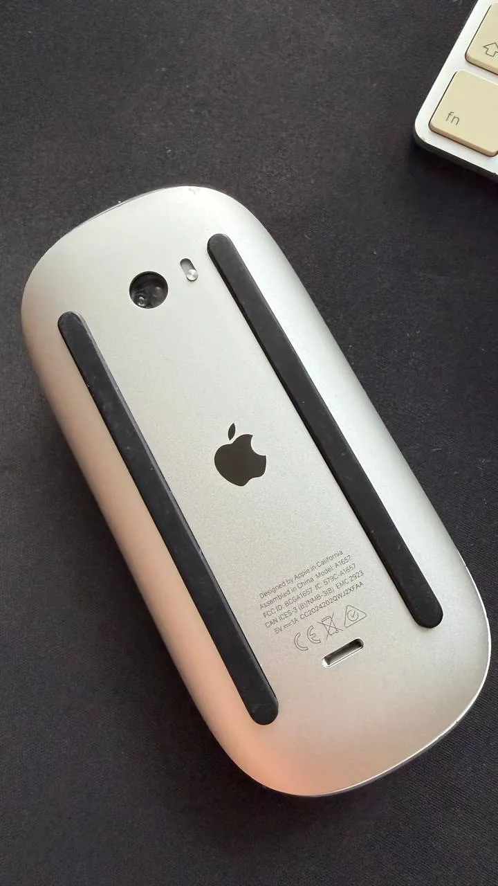 Мышь Apple Magic Mouse в хорошем состоянии 2