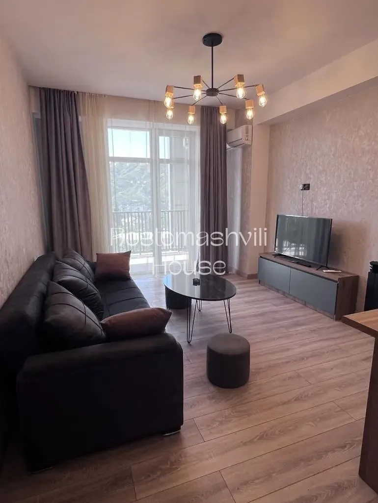 Квартира 60 м² с 2 комнатами в Исани 1