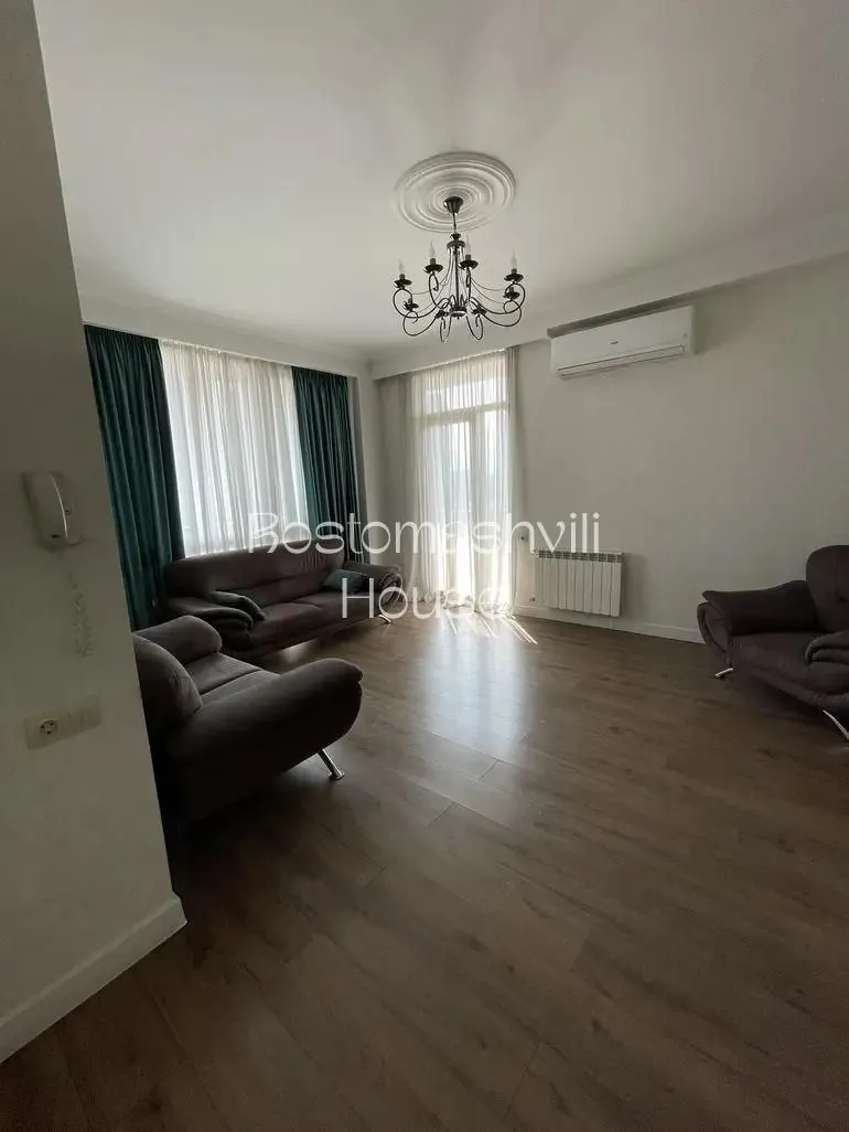 Квартира 100 м² с 3 комнатами в Дигоми 1