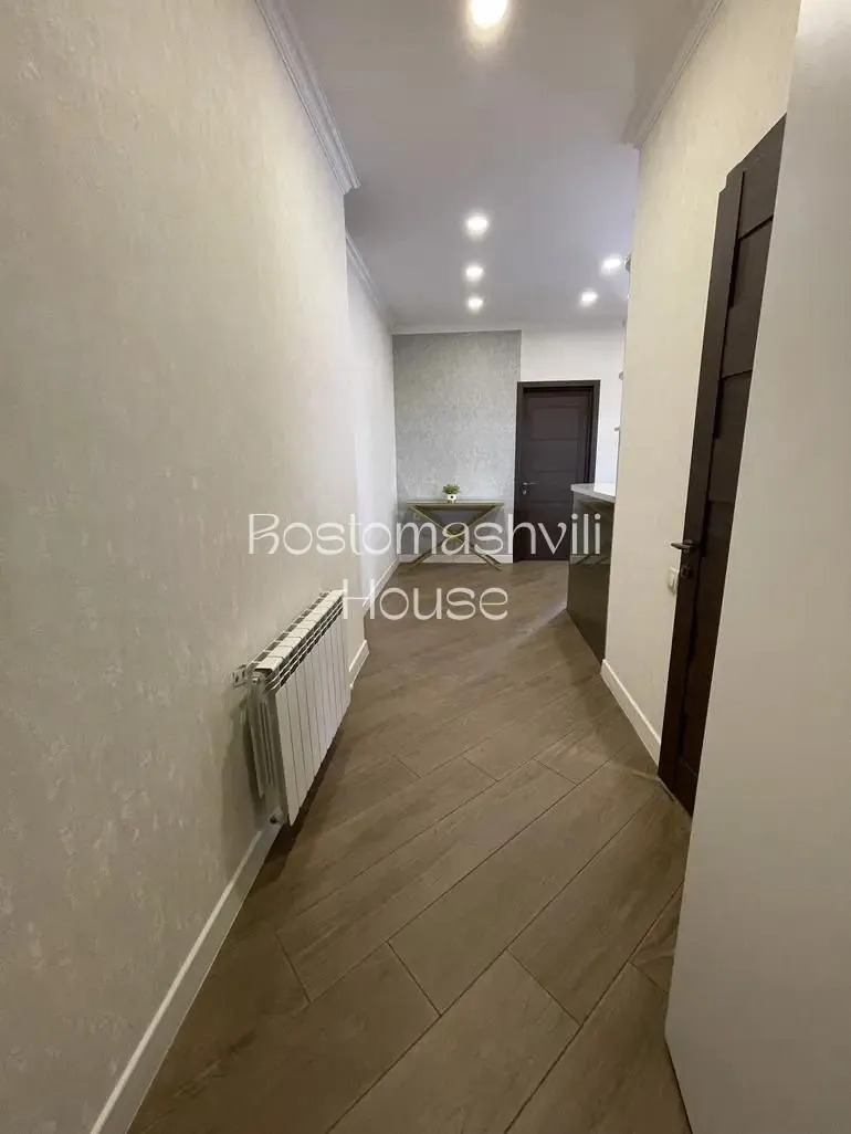 Квартира 100 м² с 3 комнатами в Дигоми 4