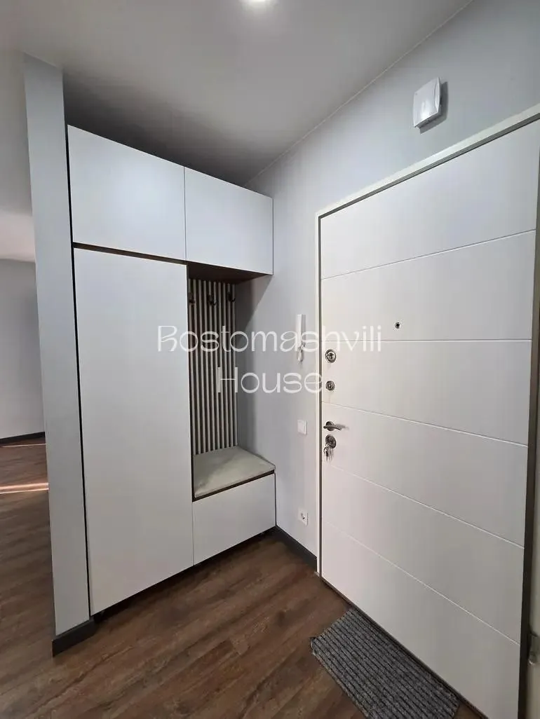 Квартира 100 м² с 4 комнатами в Сабуртало 4