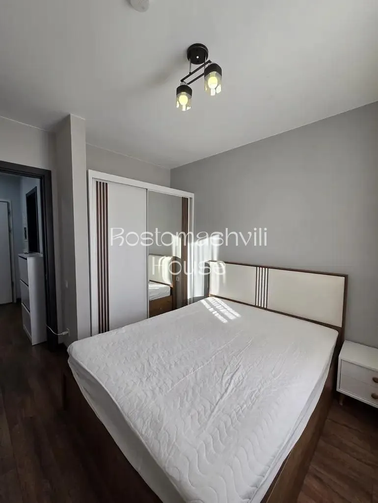 Квартира 100 м² с 4 комнатами в Сабуртало 6