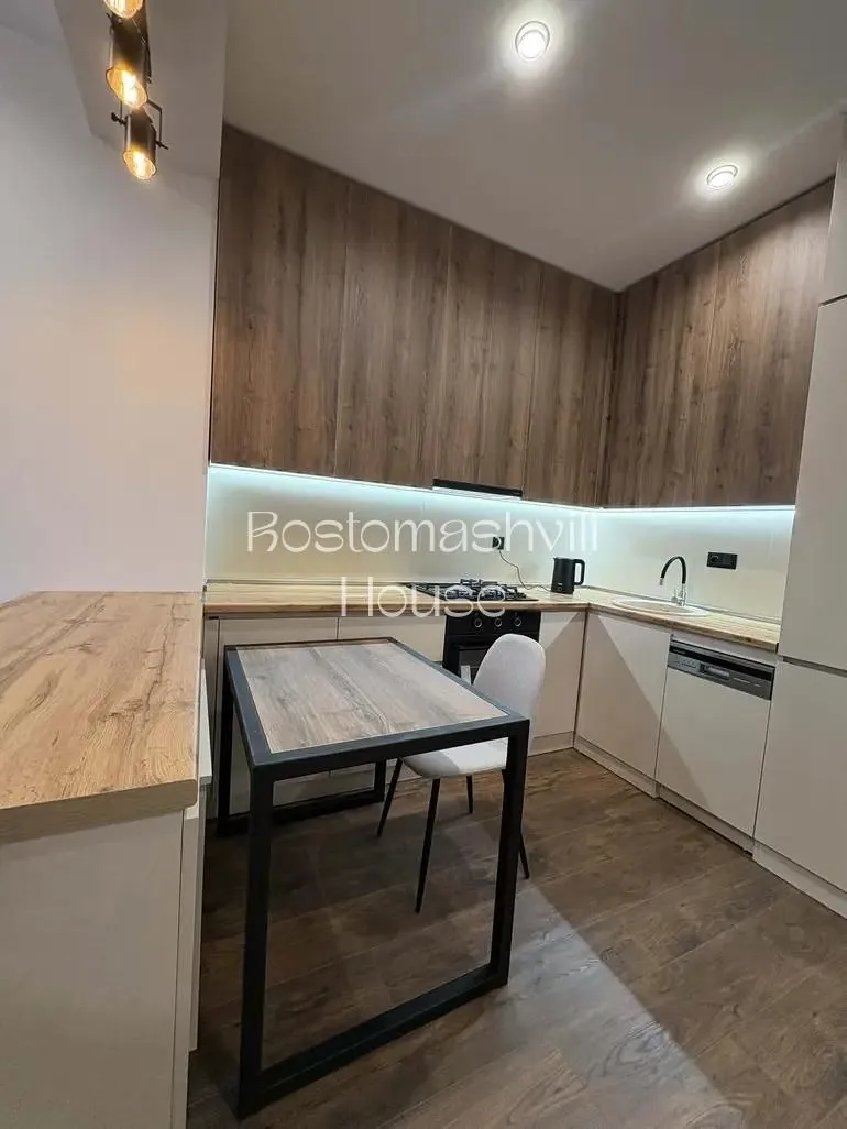 Квартира 50 м² с 2 комнатами в Дидубе 3
