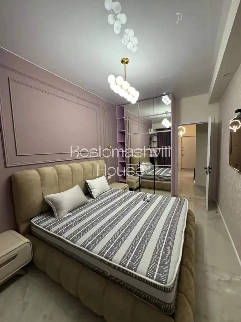 Квартира 100 м² с видом в Сабуртало 8