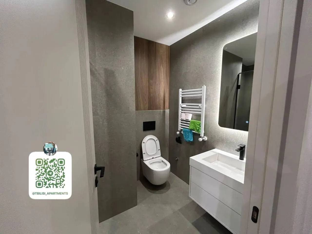 Квартира 90 м² с 3 комнатами в Ваке 6