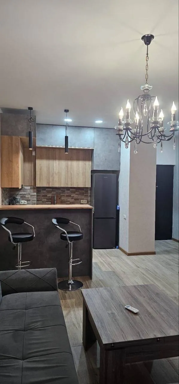 Квартира 55 м² с 2 комнатами в Глдани 3