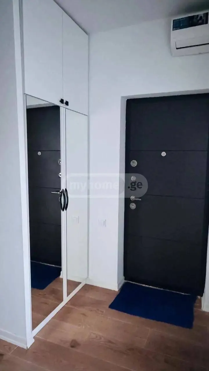 Квартира 51 м² с 2 комнатами в Сабуртало 4