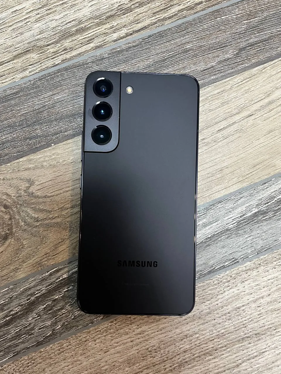 Смартфон Samsung Galaxy S22 128 ГБ 1