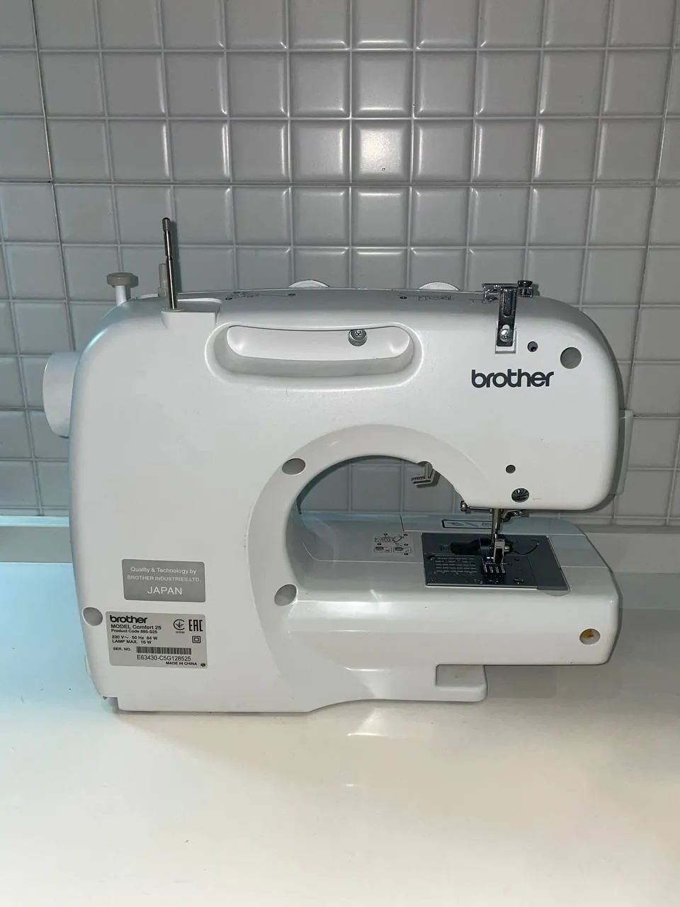 Швейная машинка Brother Comfort 25 с комплектом аксессуаров 2