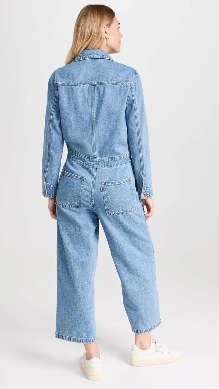 Джинсовый комбинезон Levi's голубого цвета, размер M 2