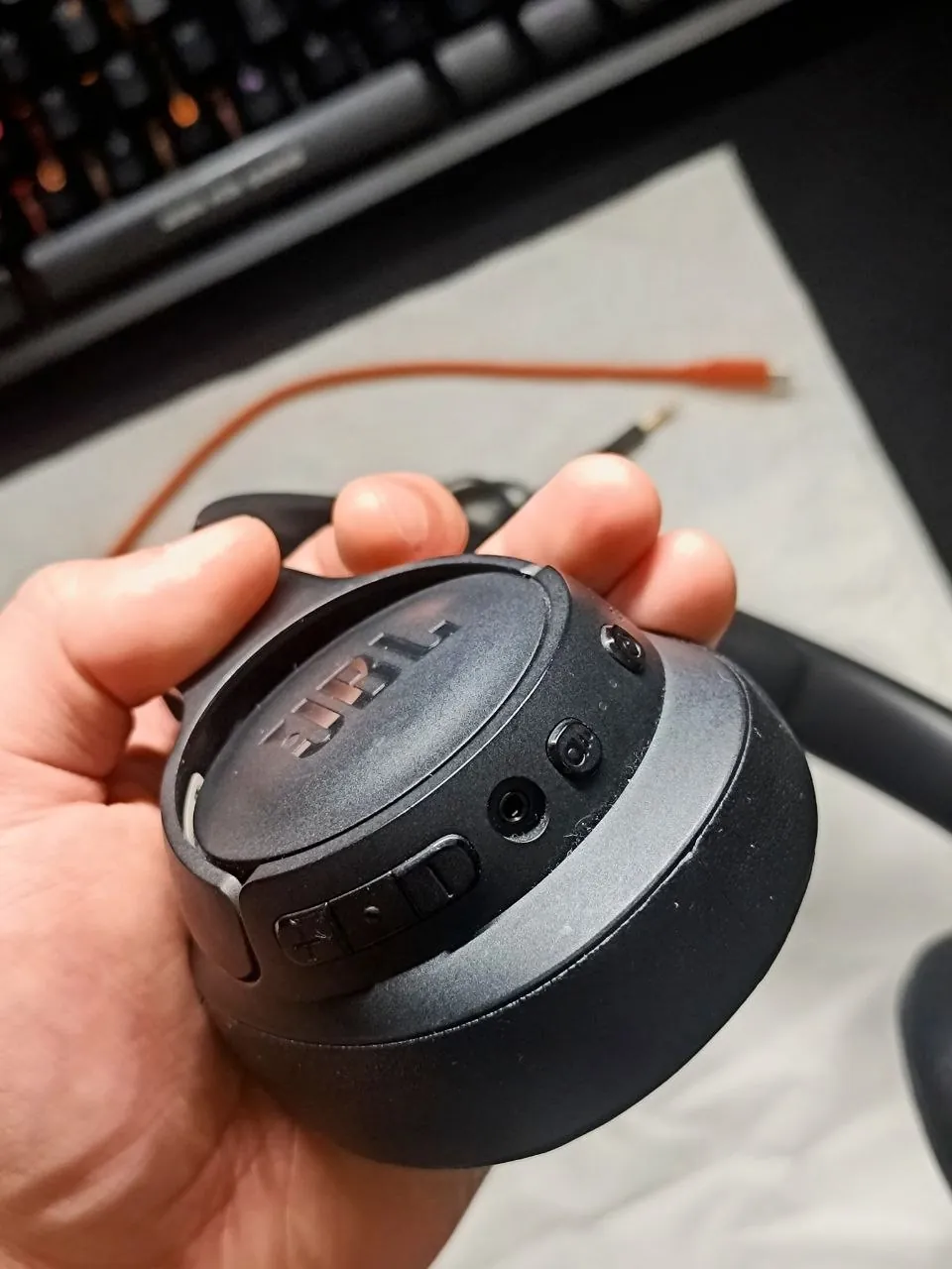 Беспроводные наушники JBL Tune 770NC с шумоподавлением 4