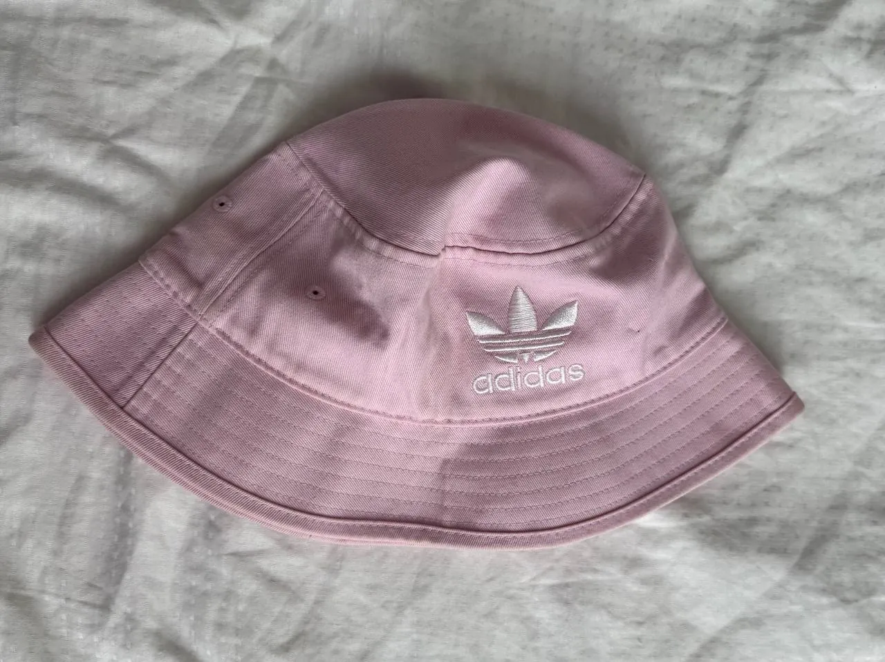 Панама Adidas для лета 1