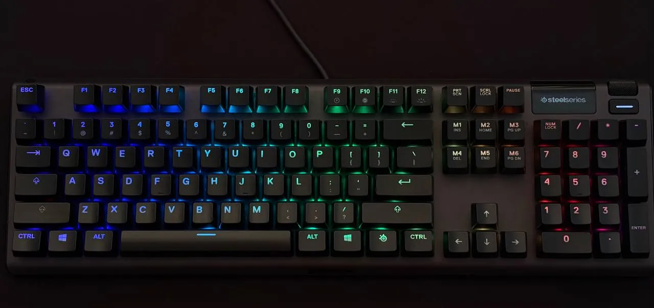 Механическая клавиатура SteelSeries Apex 7 3
