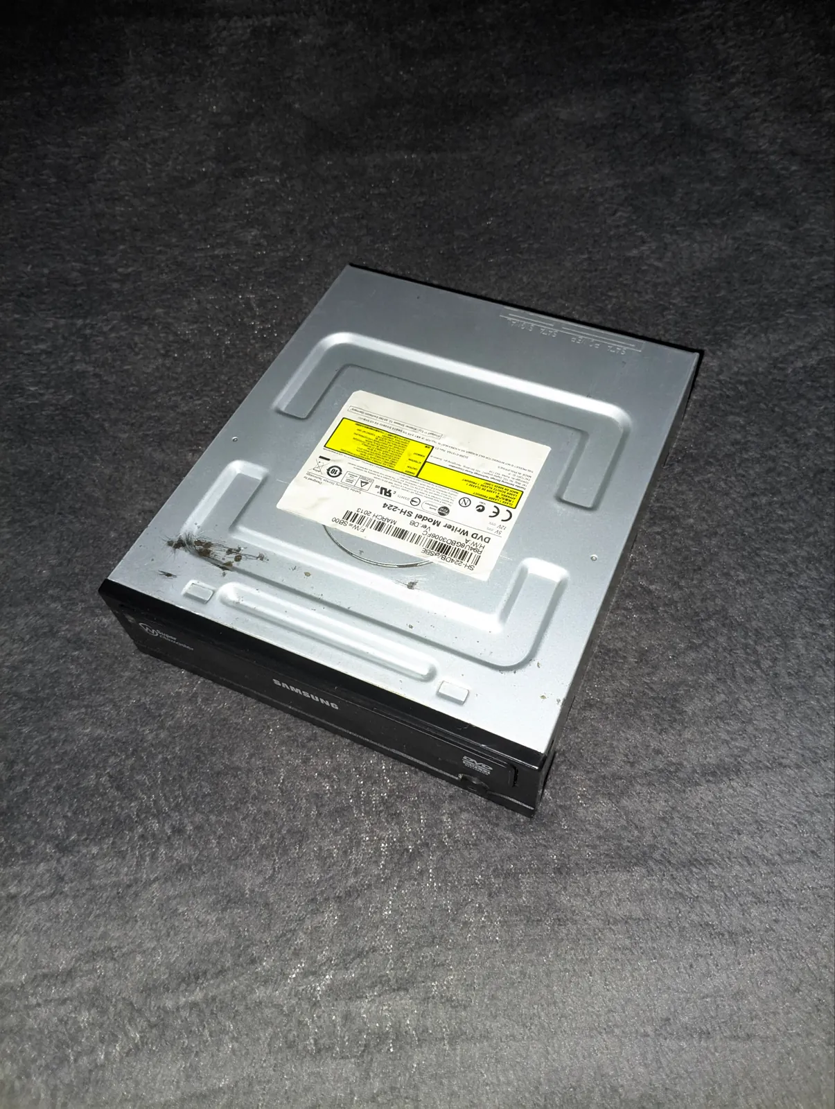 DVD-привод Samsung, рабочий и обслуженный 1