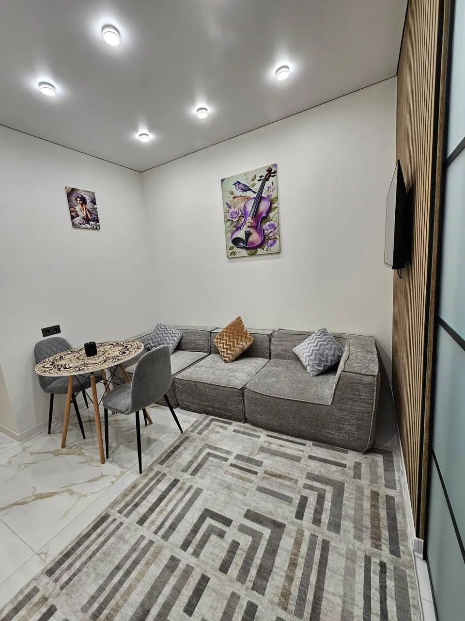 Студия с зонированной спальней у Нового бульвара 2