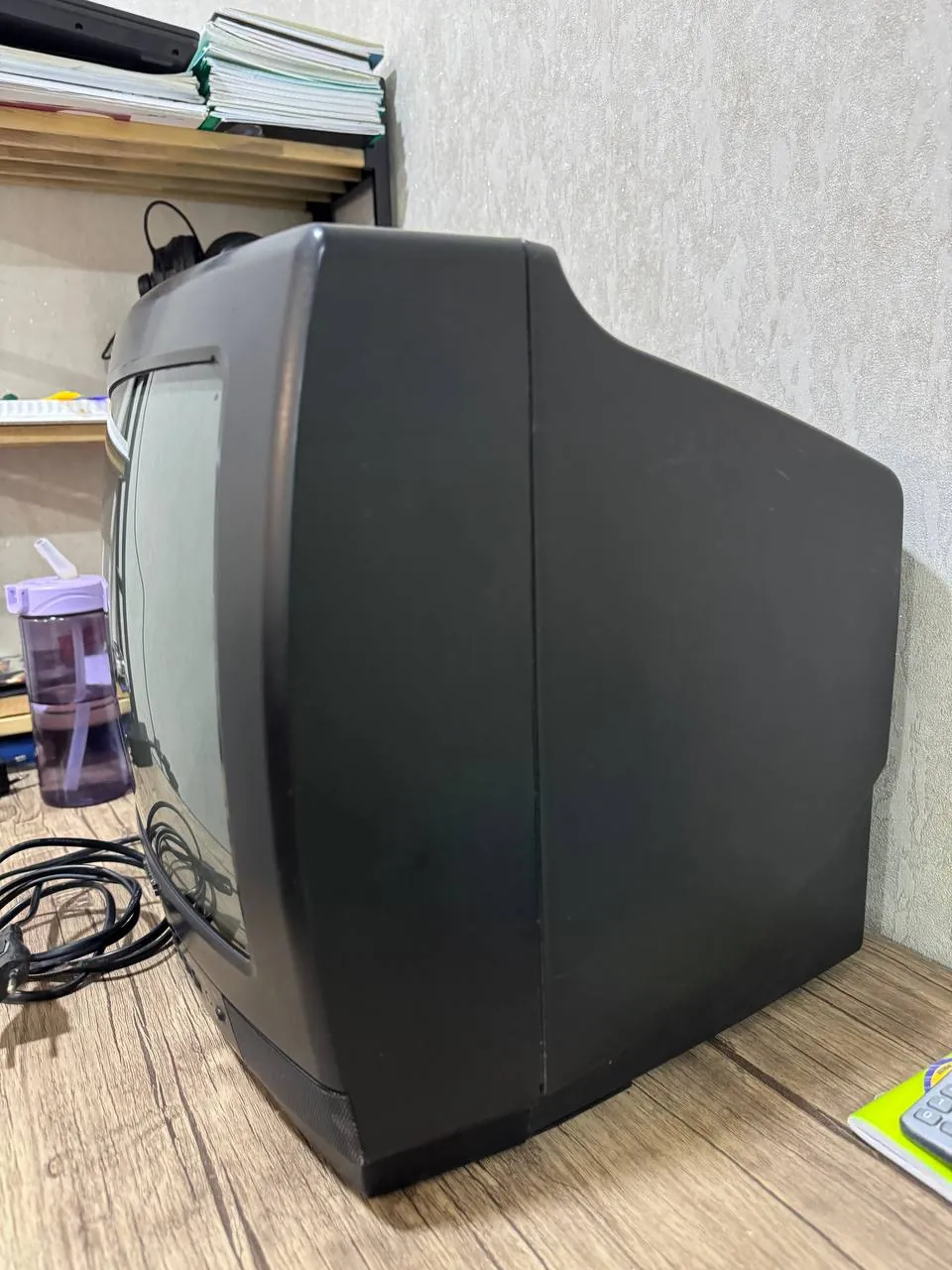 Телевизор Philips 15 дюймов 3