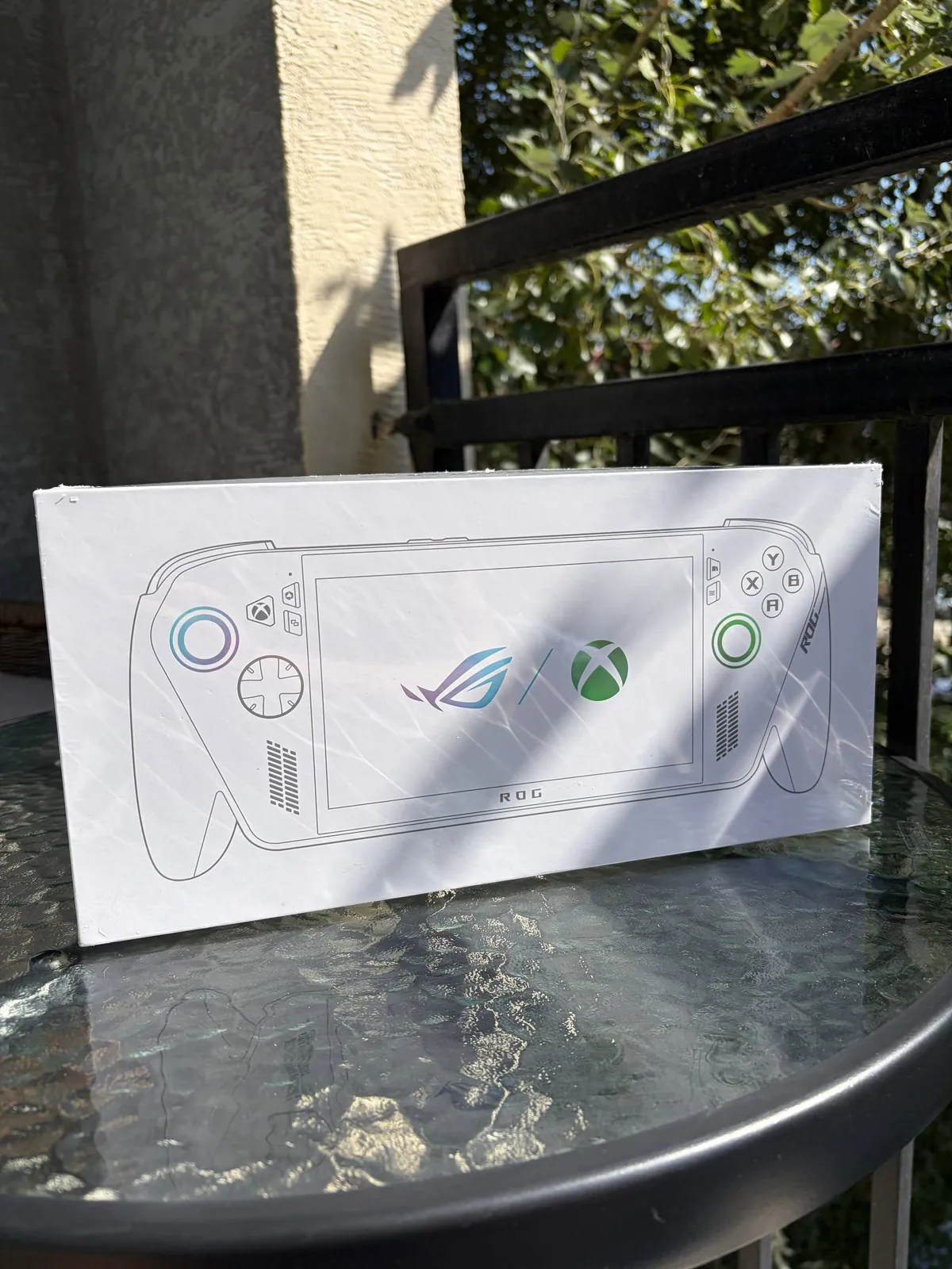 Игровая консоль Asus ROG Xbox Ally новая 1