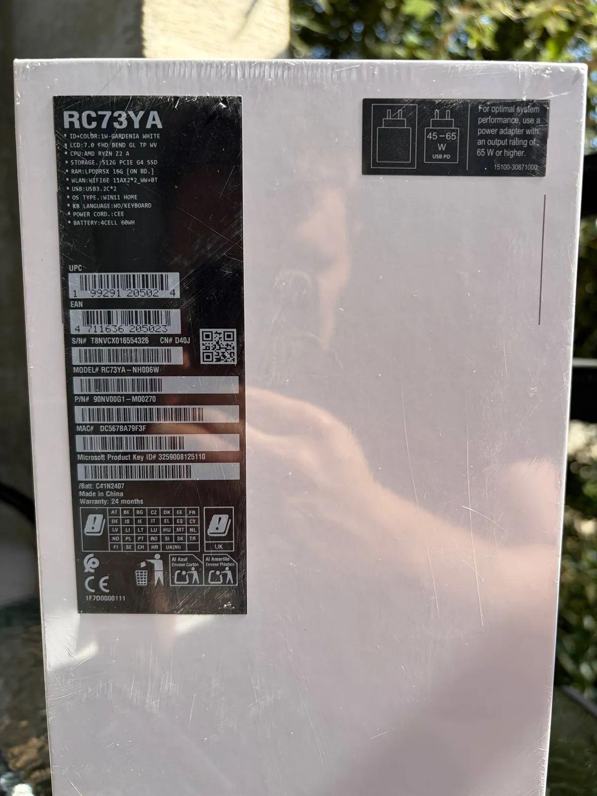 Игровая консоль Asus ROG Xbox Ally новая 3