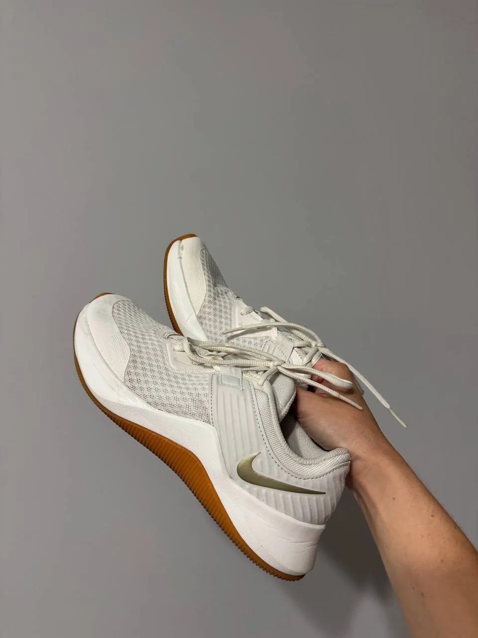 Кроссовки Nike женские оригинальные 1
