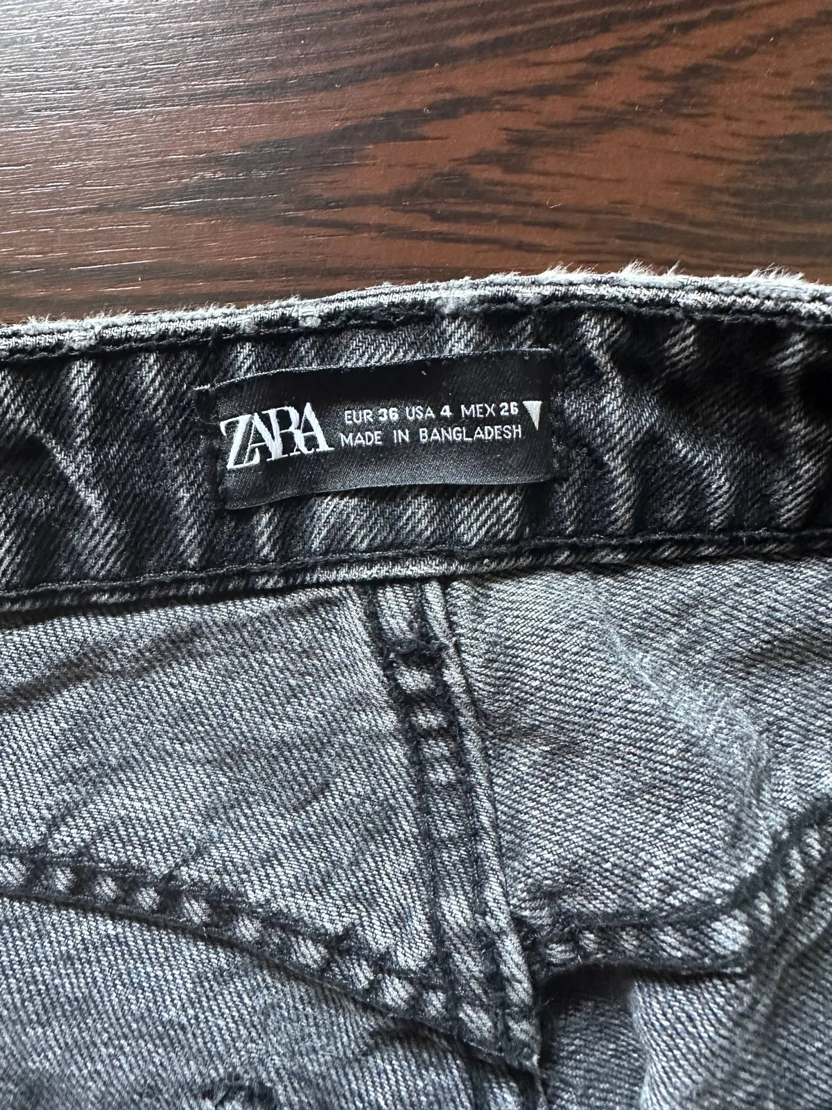Джинсы Zara размера 36 1