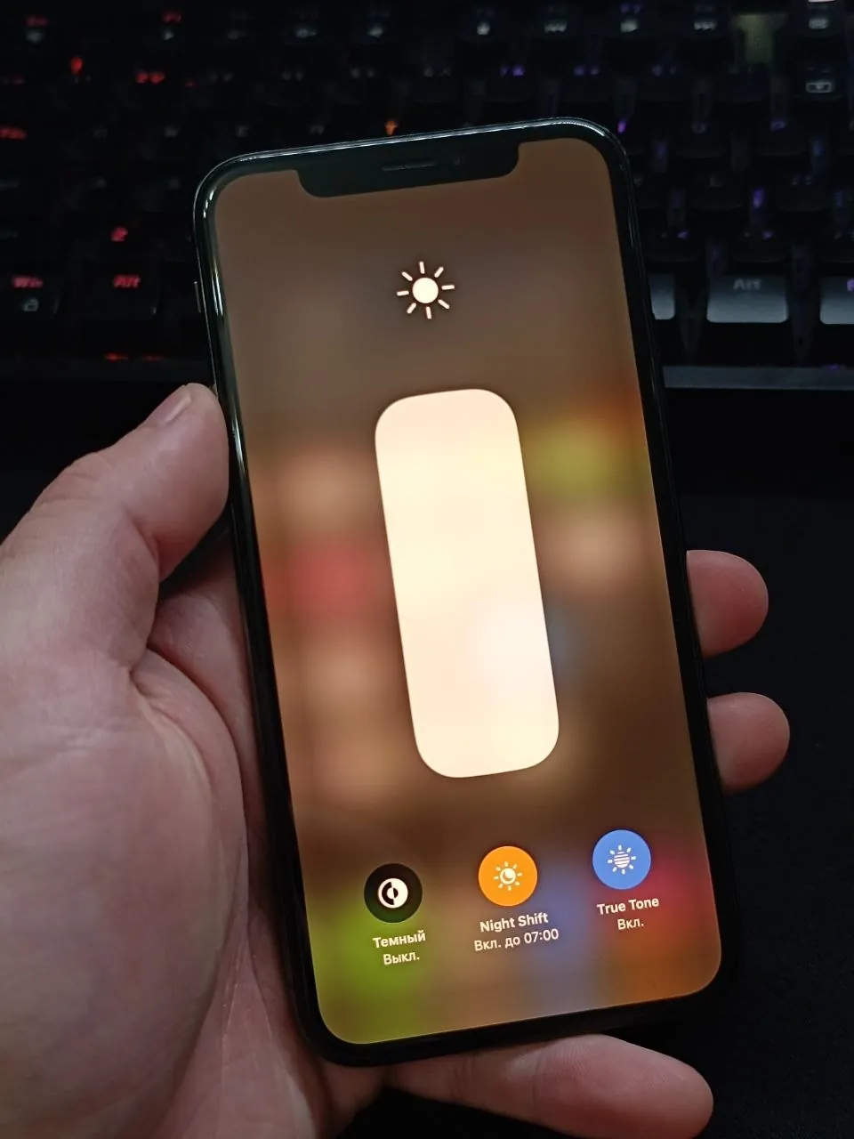 IPhone X 64GB в хорошем состоянии 2