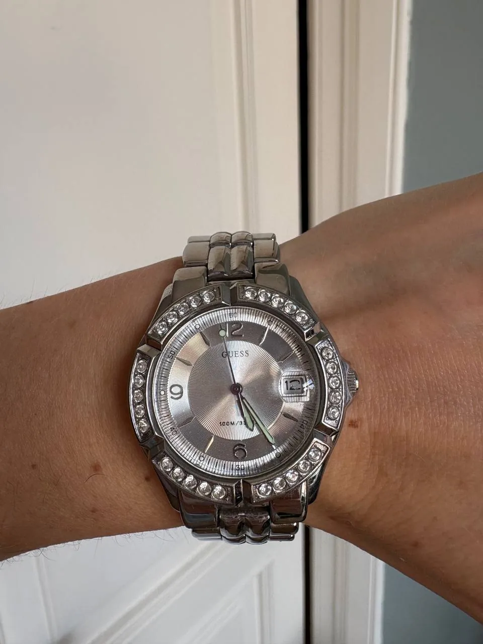 Часы Guess, требуют ремонта 3