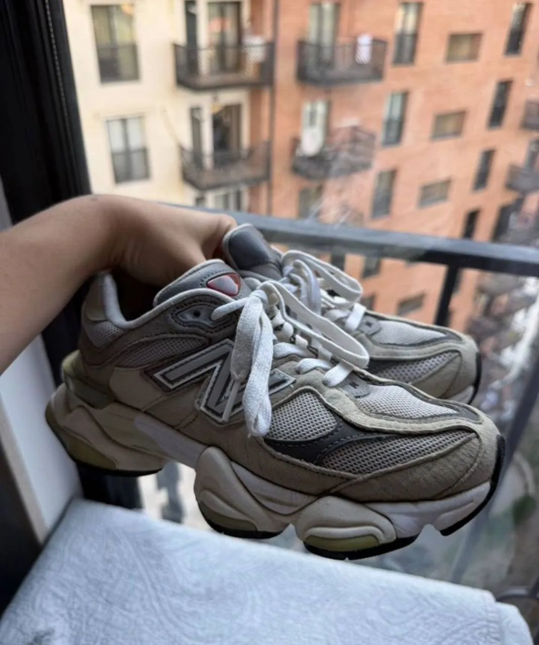 Кроссовки New Balance 9060, размер 37.5 1