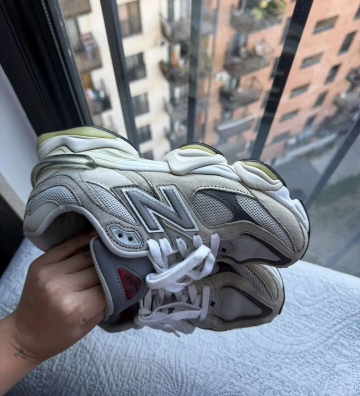 Кроссовки New Balance 9060, размер 37.5 3
