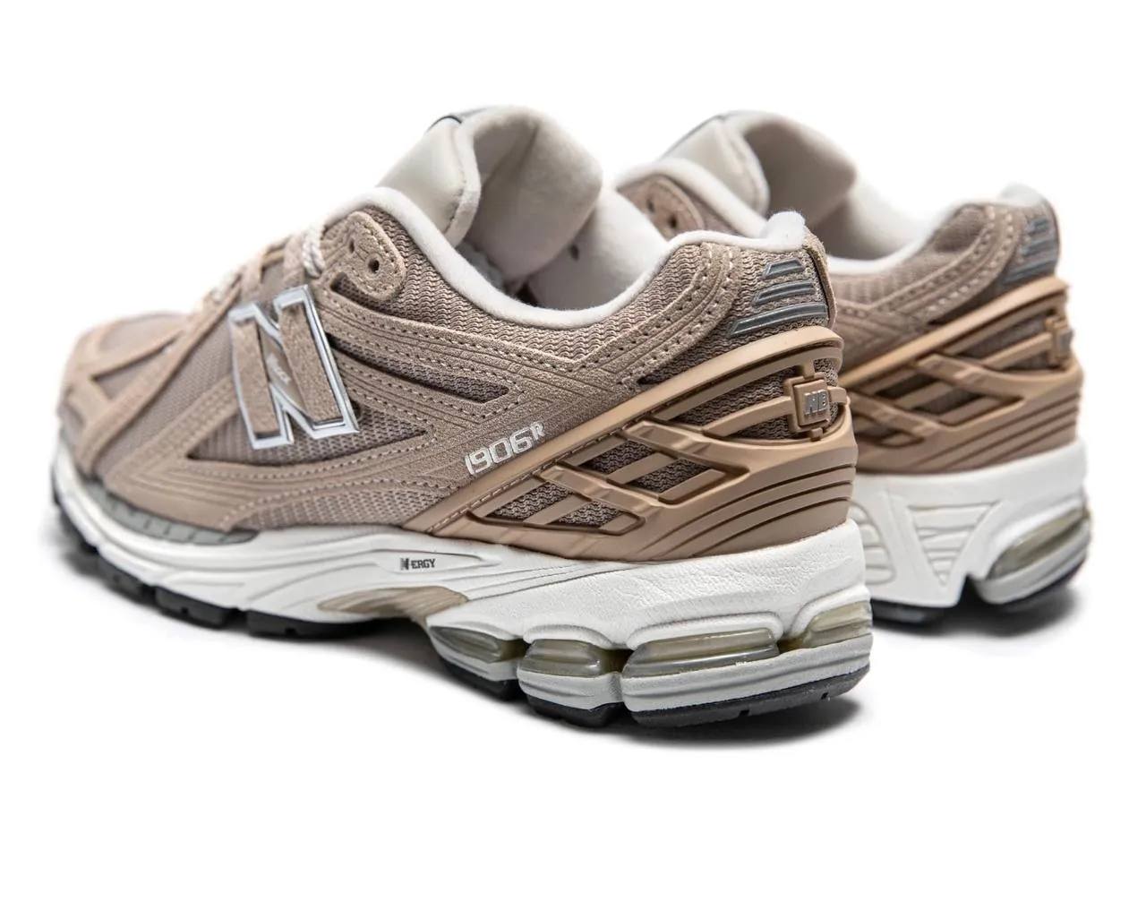Кроссовки Adidas и New Balance новые 3
