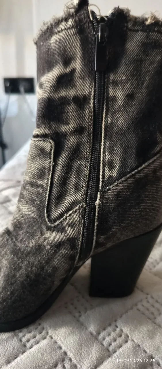 Ковбойские джинсовые сапоги Stradivarius размер 37 4
