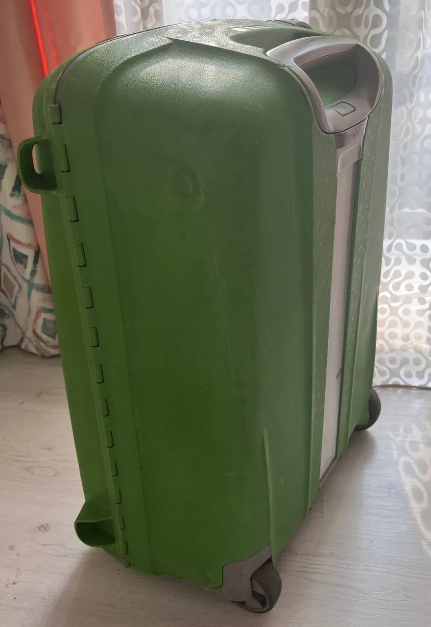Чемодан Samsonite на 2 колёсах 4