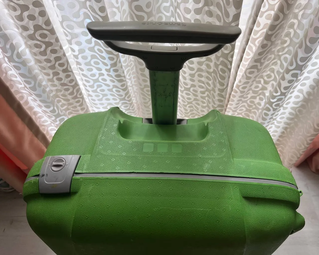 Чемодан Samsonite на 2 колёсах 8
